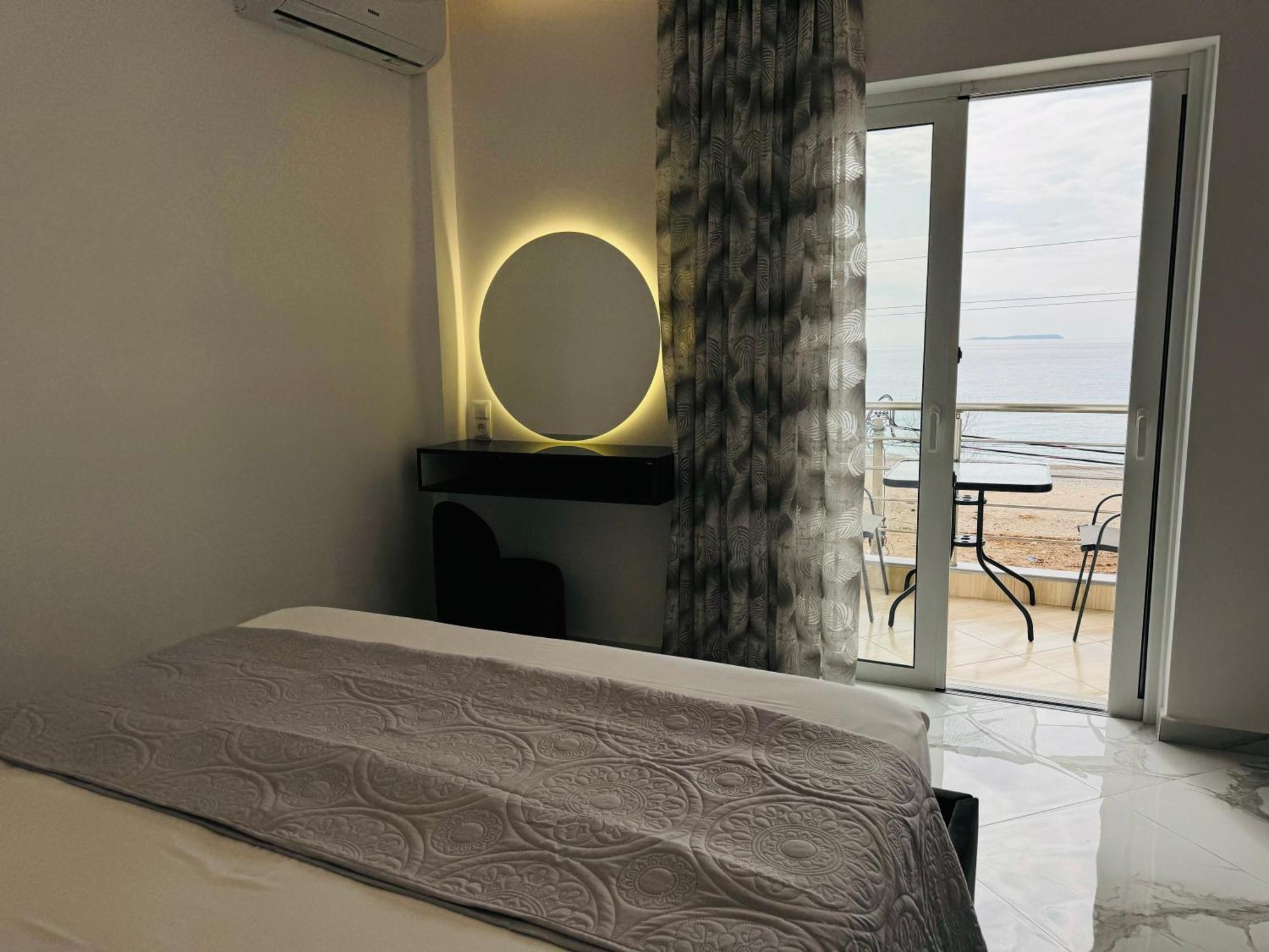 Ionian View B&B Himarë Habitación foto
